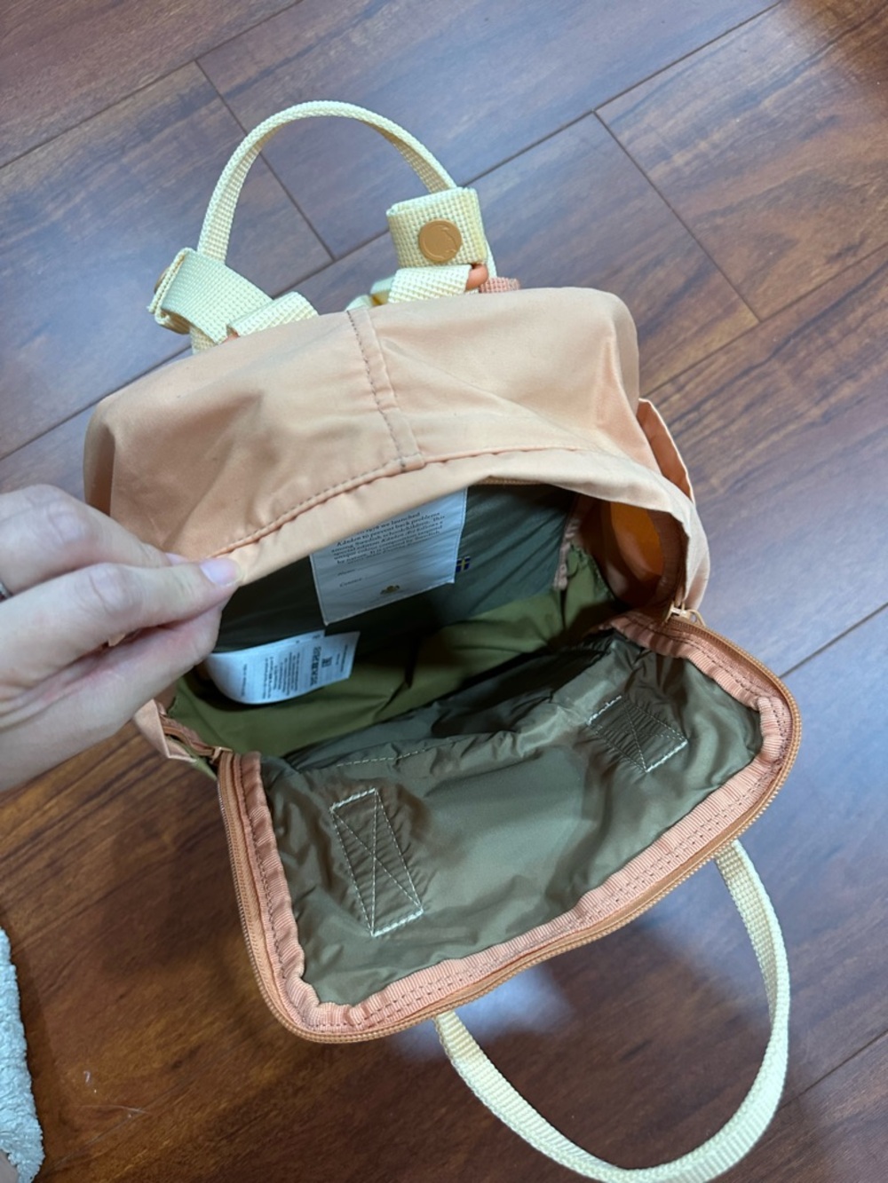 Fjallraven Kånken Two-Tone Blush Coral Pink & Olive Backpack Colorblock - Picture 8 of 8